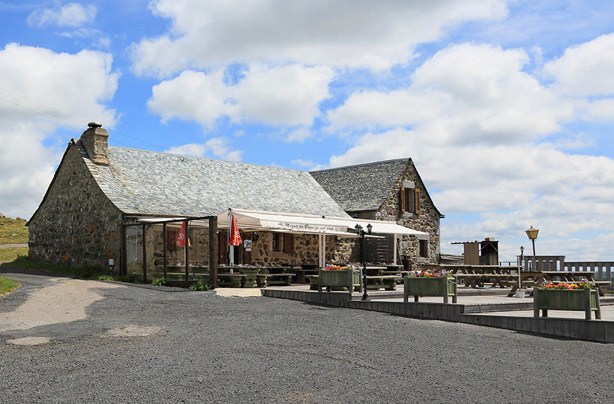 buron-de-born-aubrac